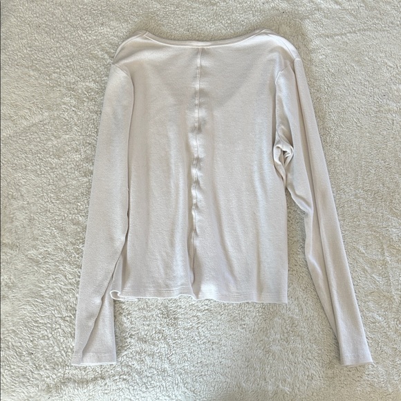 Set of 2 Universal Thread Long Sleeve Tops - Olive Green and Cream White - Picture 6 of 6